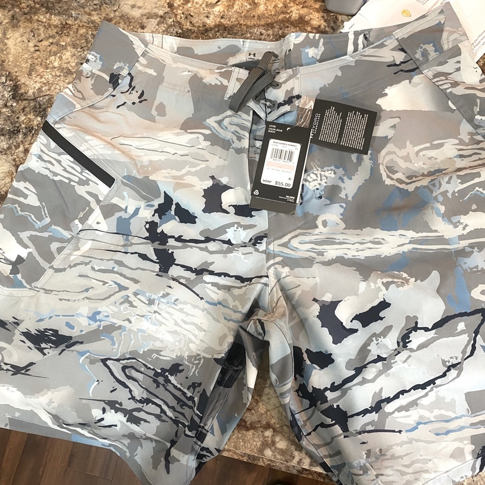 Under Armour board shorts brand new with tags 40”